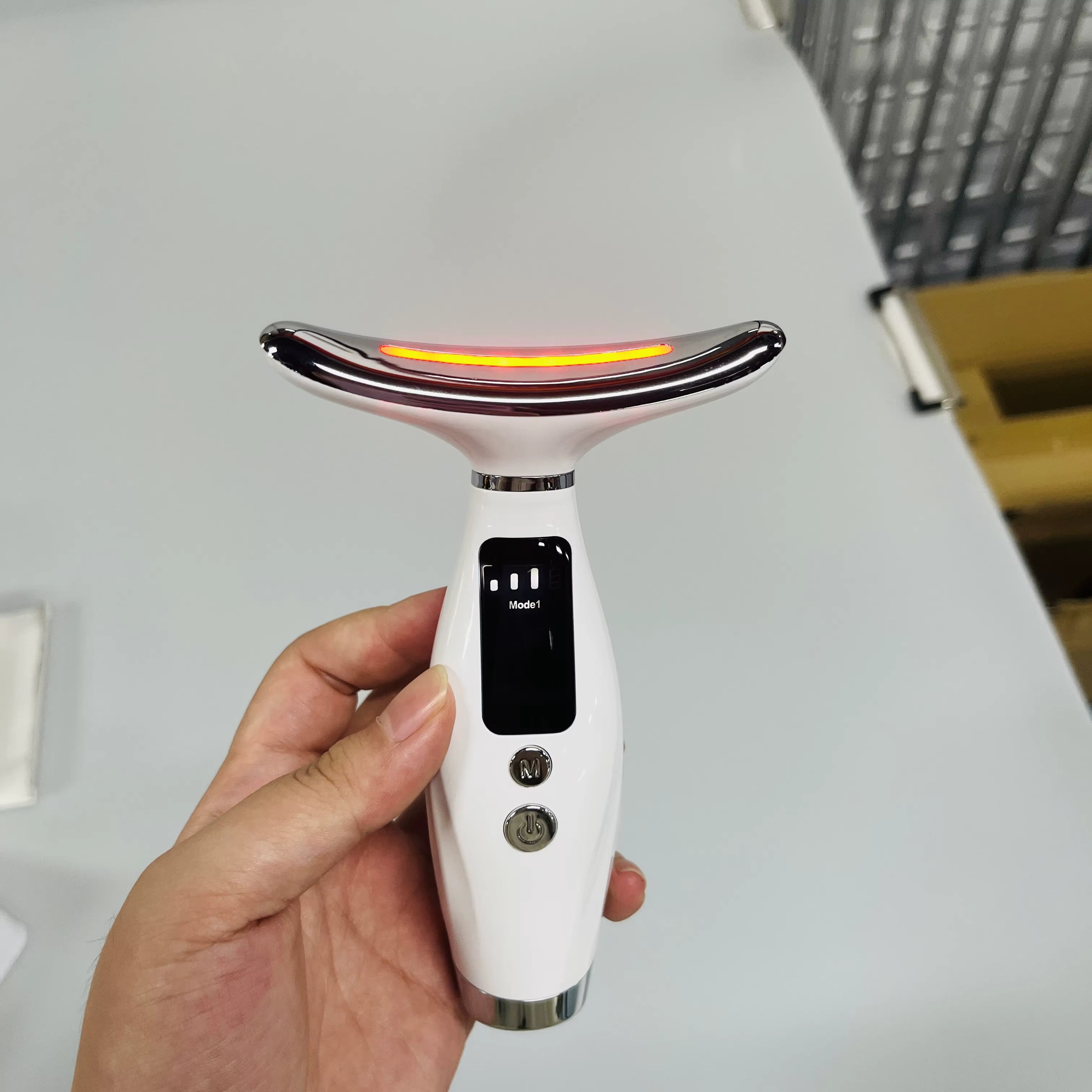 Neck & Face Sculpting Device